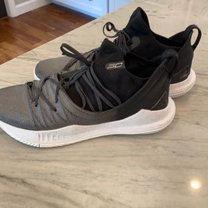 Under Armour StephCurry 5 Basketball Shoes